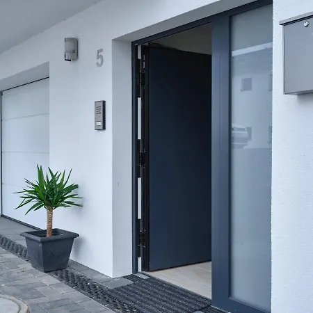 Feriendomizil Diangoné am Bodensee Ferienhaus Bodman-Ludwigshafen